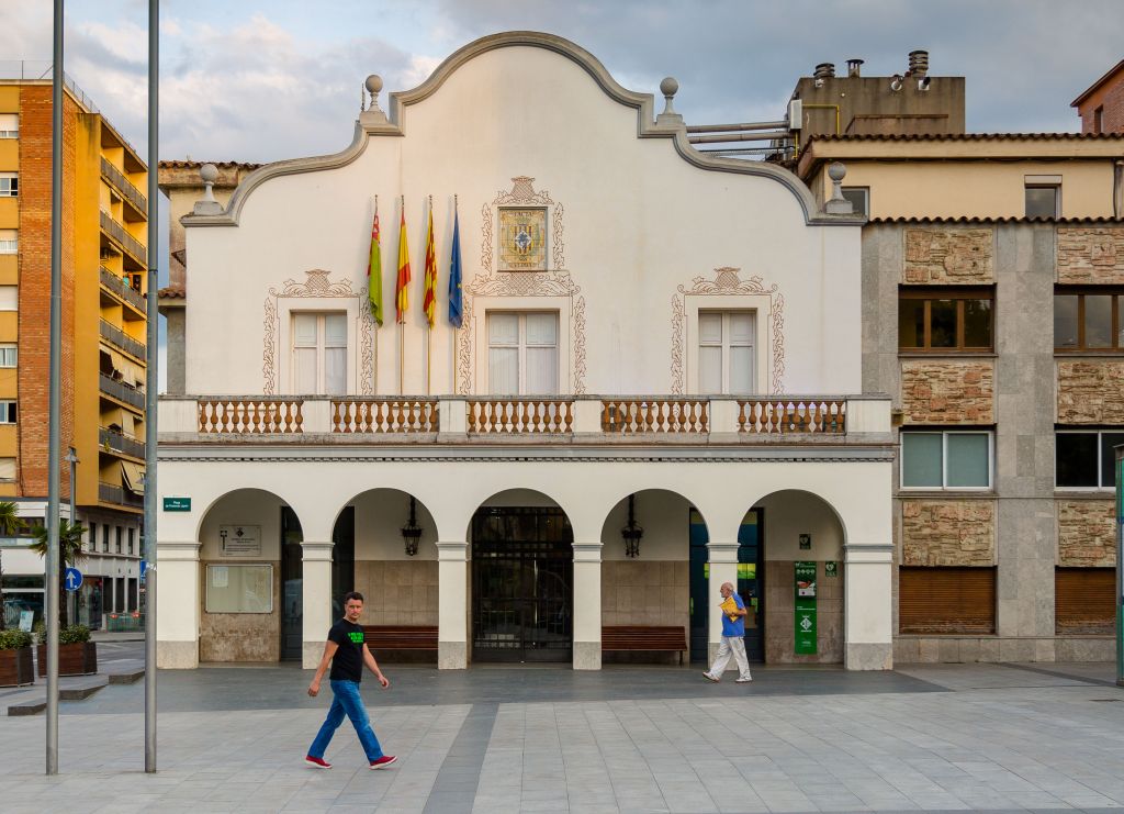 El Ple juliol debatrà sobre la dotació d’un nou centre cívic a Canaletes i la pròrroga del contracte de neteja i recollida de residus